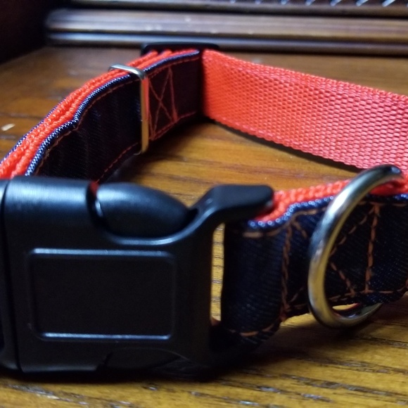 Dog Collar - Picture 2 of 8